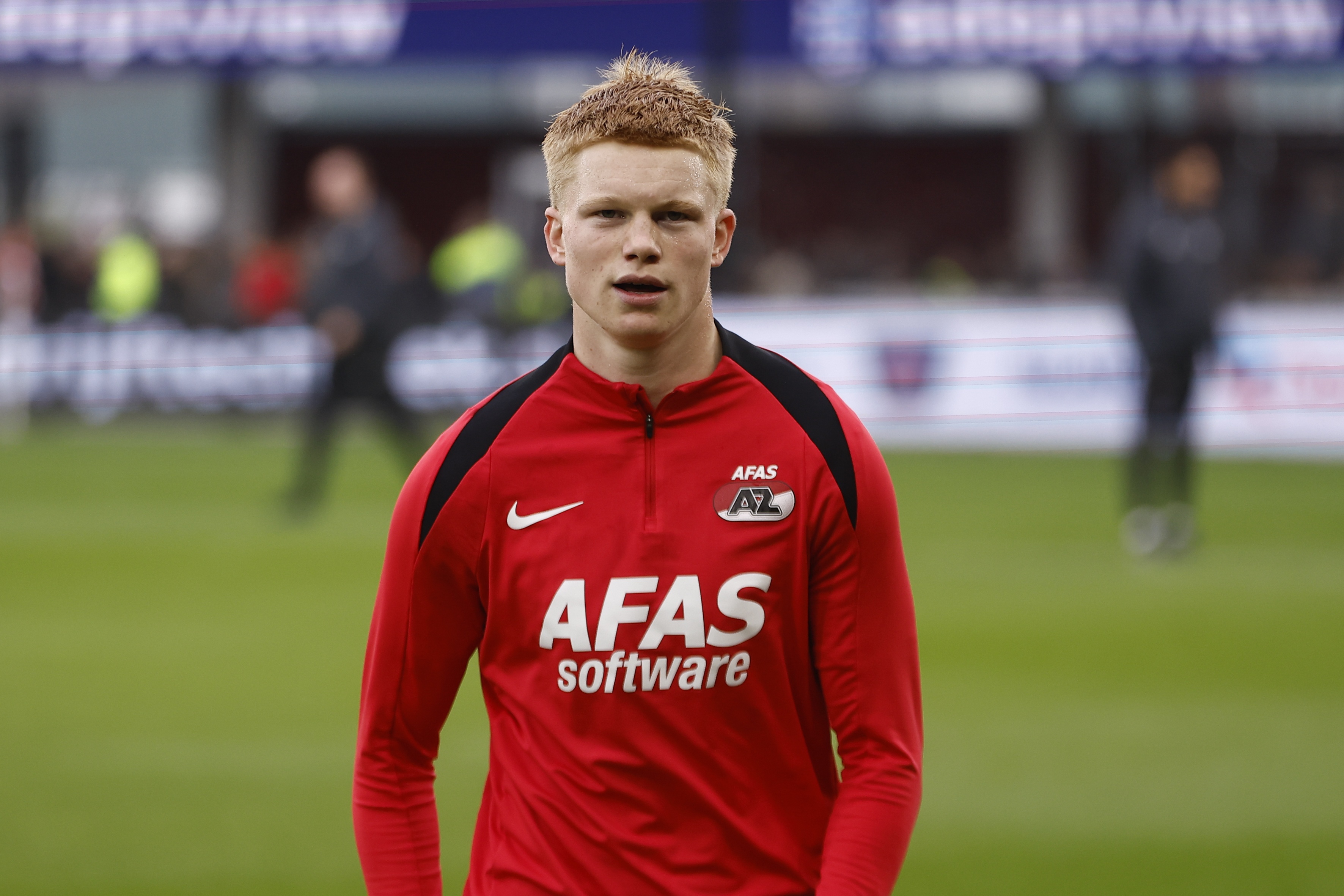 开云在线开户-荷媒：阿尔克马尔联系门德斯希望运作斯米特转会，皇马和巴萨有意