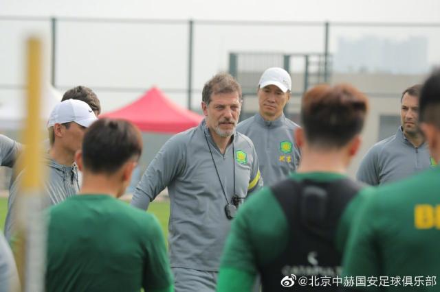 开云体育app-京媒：巴坎布比埃拉将回国 傲骨和费尔南多仍等待