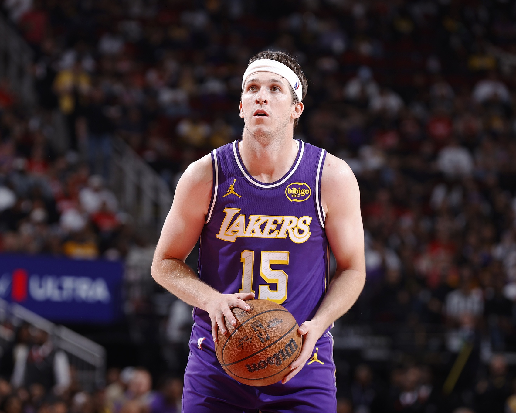 开云体育app-👀追梦：里夫斯受伤让他躲过了季后赛硬仗 他的大合同稳了